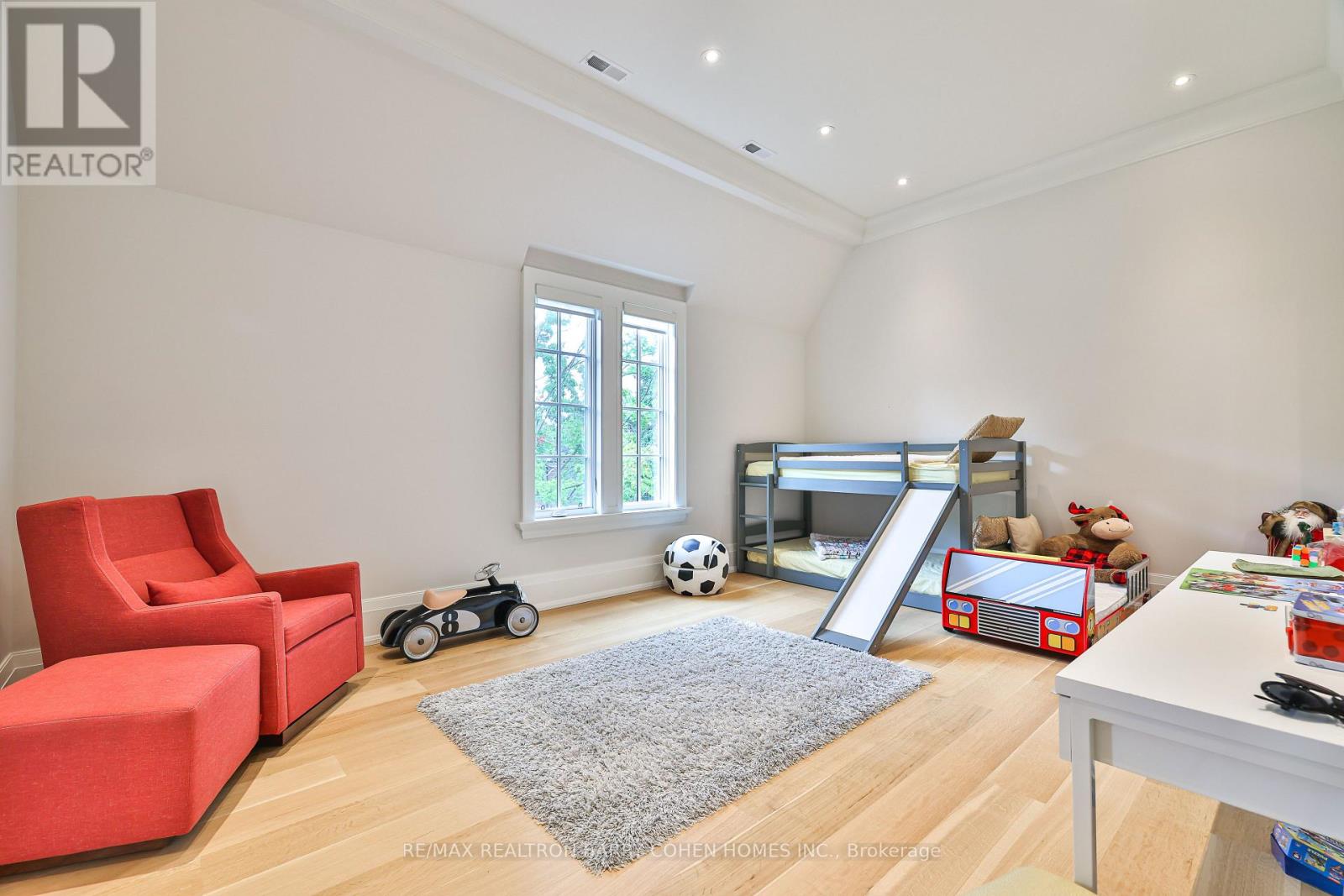 33 Stratheden Road, Toronto, Ontario  M4N 1E5 - Photo 40 - C12833200