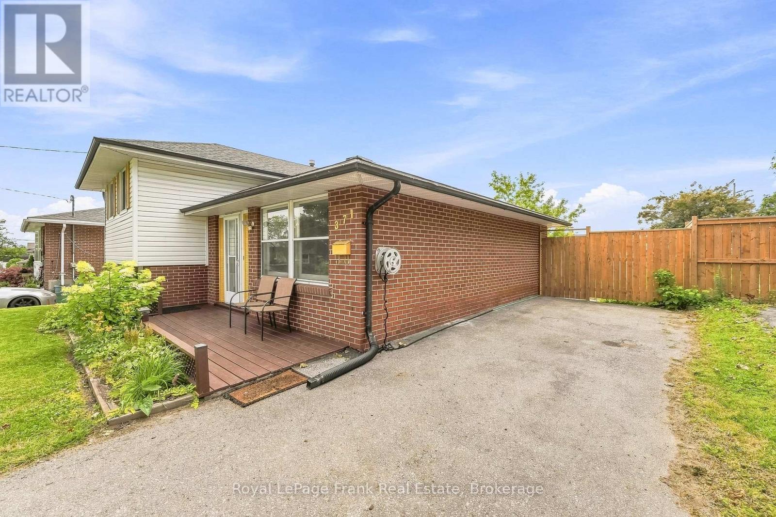 371 Trafalgar Avenue, Oshawa, Ontario L1H 3V2 - Photo 3 - E13634452