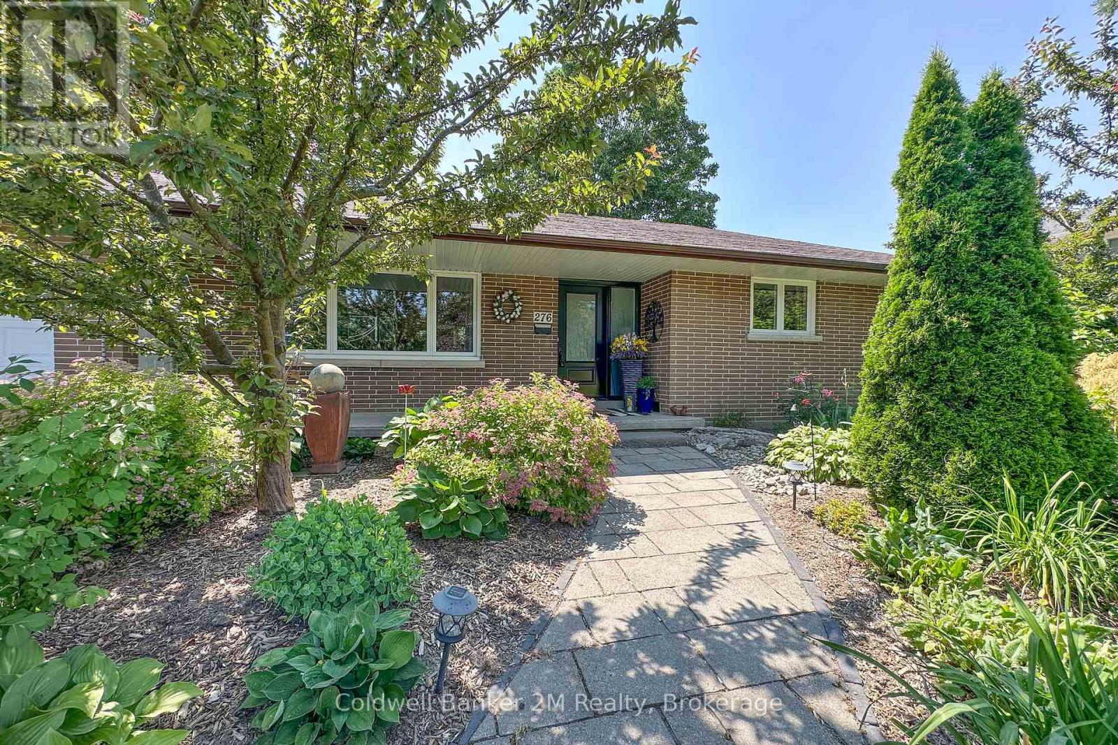 276 Park Road N, Oshawa, Ontario  L1G 4T1 - Photo 2 - E13634574