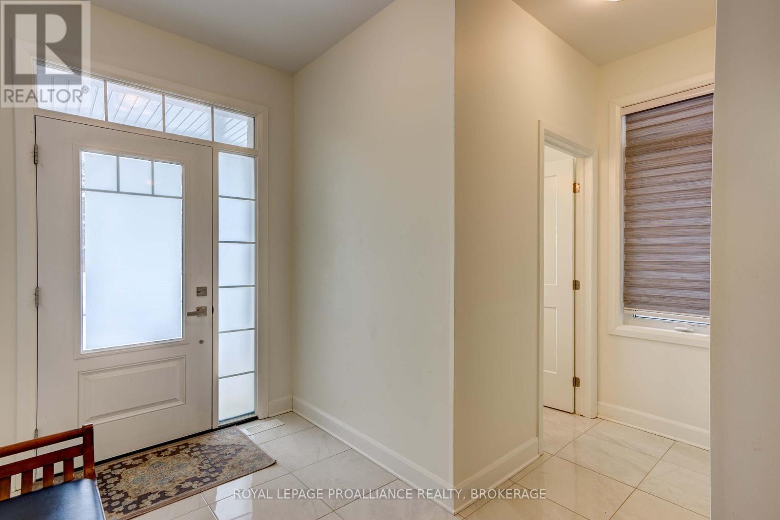 1369 Andersen Drive, Kingston, Ontario K7P 0P5 - Photo 2 - X13634466