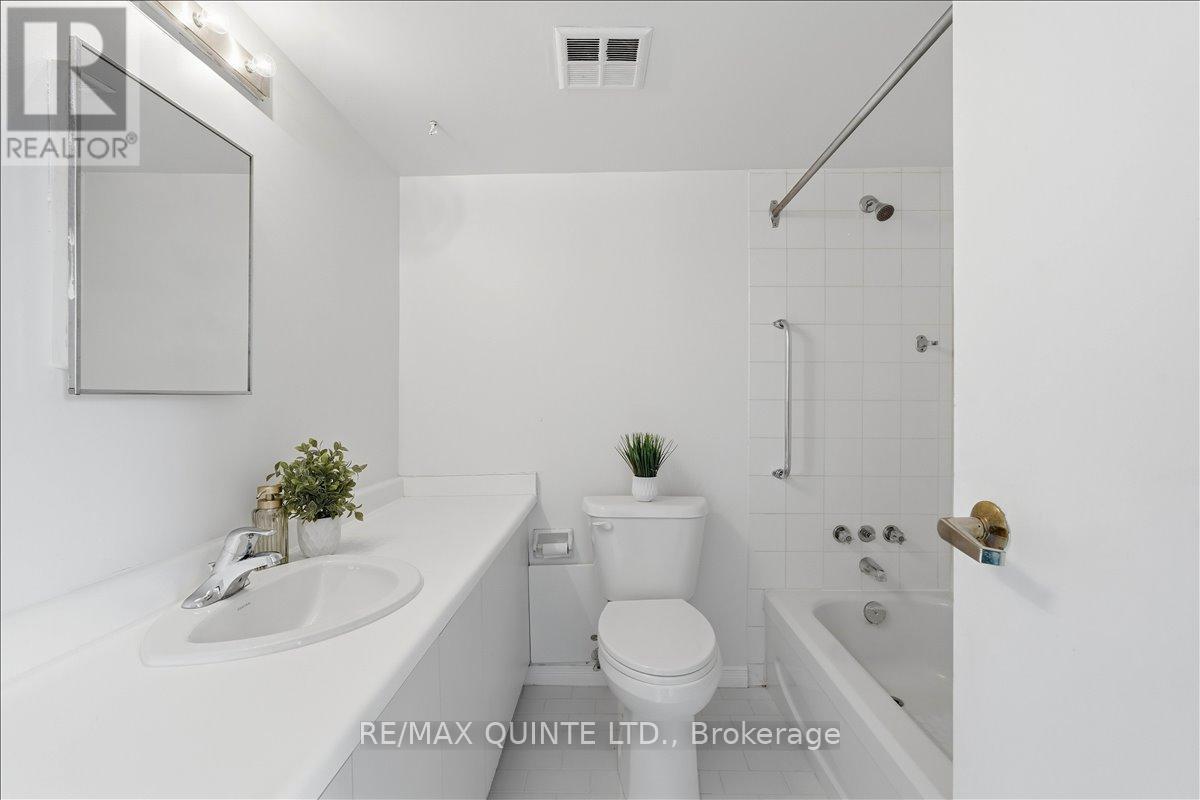 201 - 344 Front Street, Belleville, Ontario  K8N 5M4 - Photo 19 - X13634306