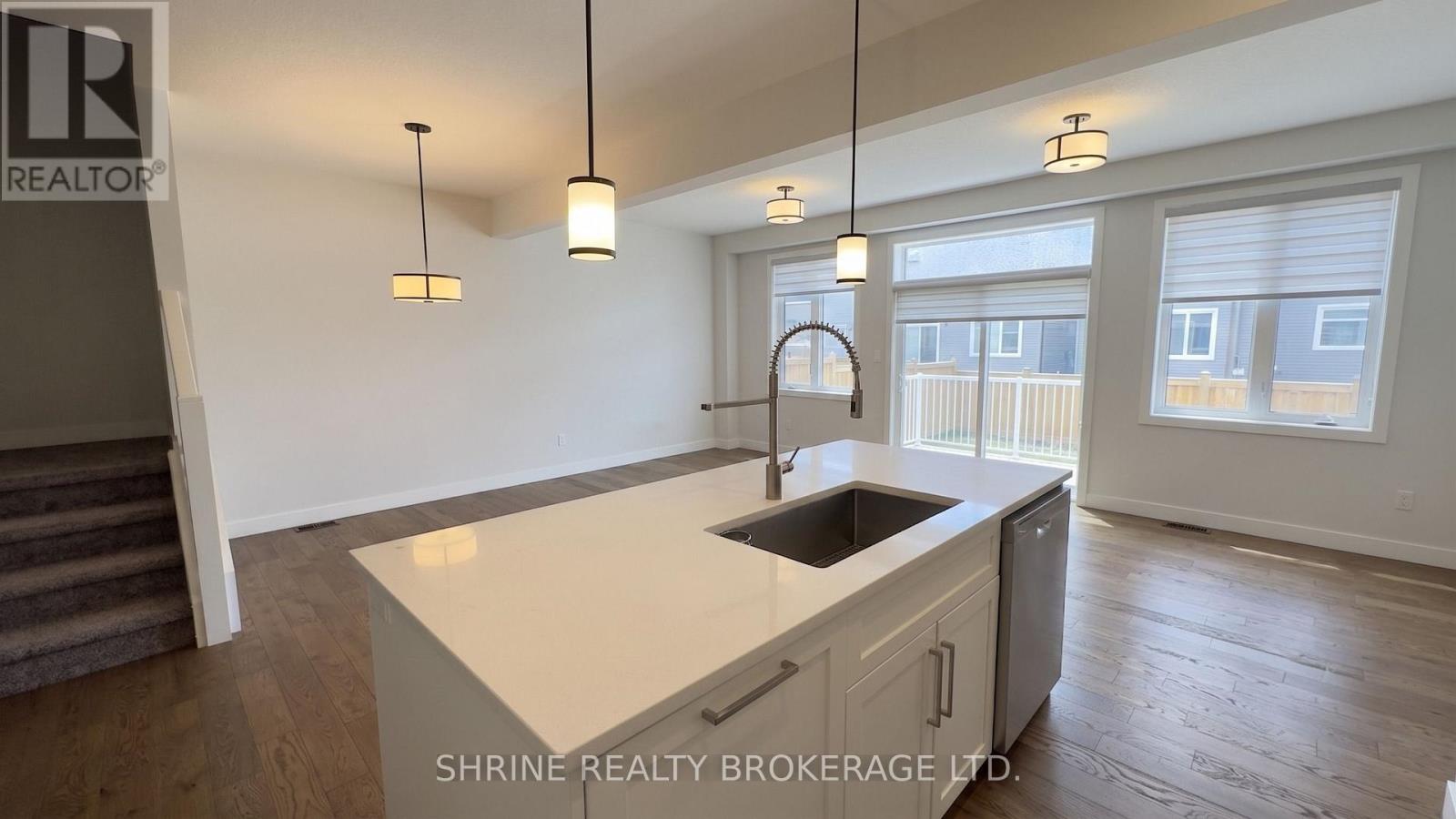 24 - 3025 Doyle Drive, London South, Ontario  N6M 0G9 - Photo 4 - X13634174