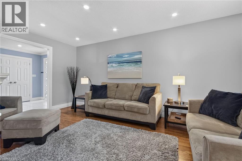 1172 Chada Avenue, Mississauga, Ontario  L5C 1P9 - Photo 8 - 40847861