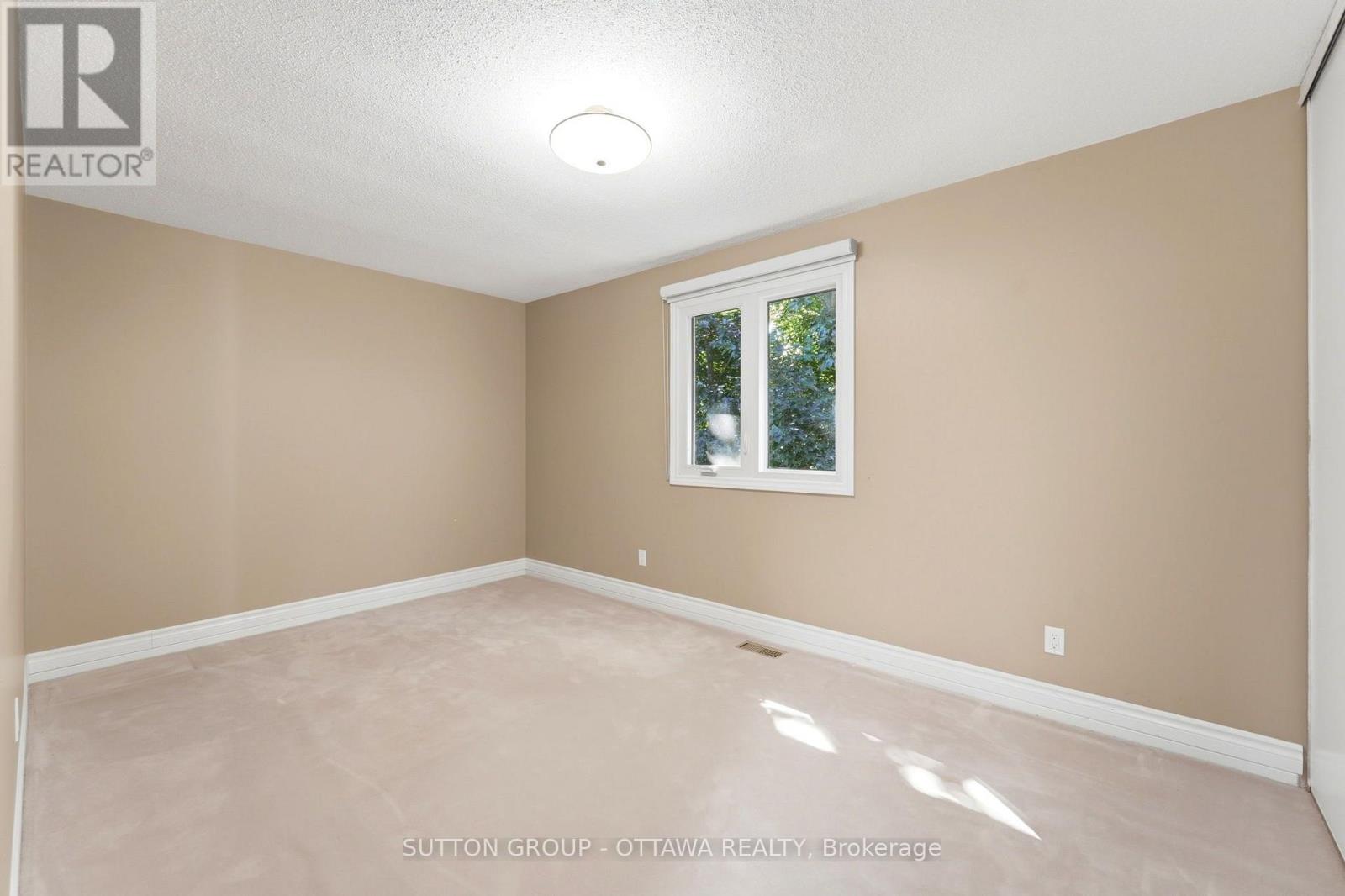 29 Chesswood Court, Ottawa, Ontario K2E 7E3 - Photo 33 - X13634192