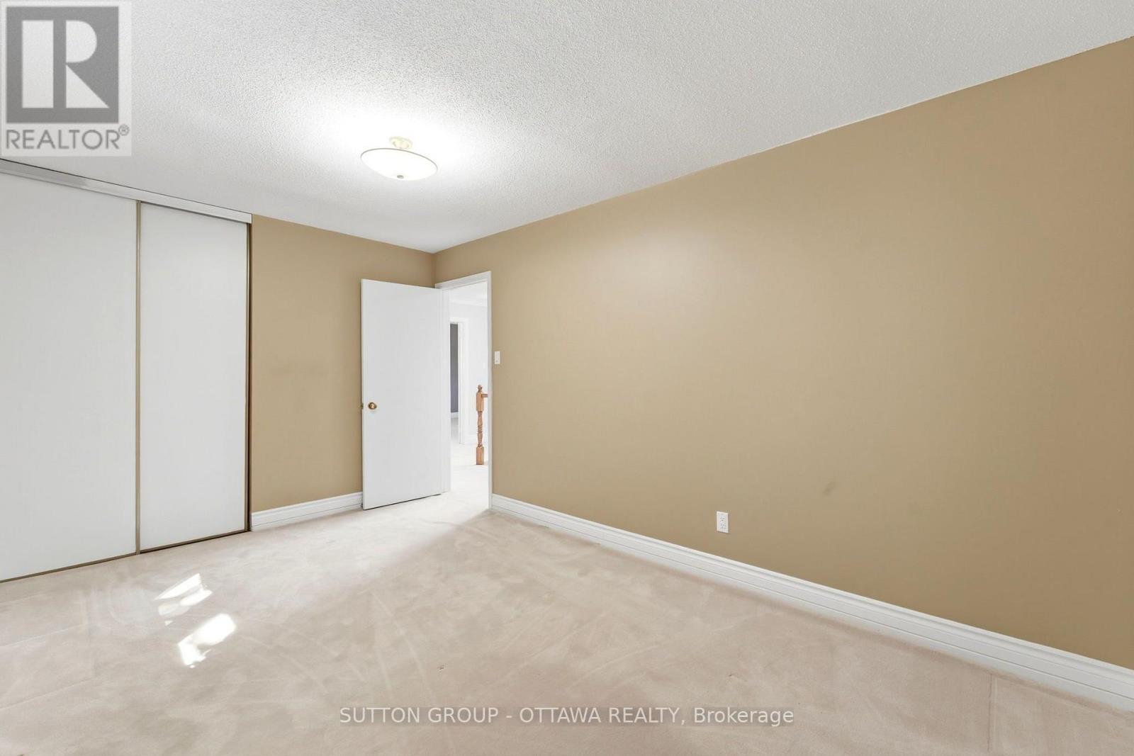 29 Chesswood Court, Ottawa, Ontario K2E 7E3 - Photo 34 - X13634192