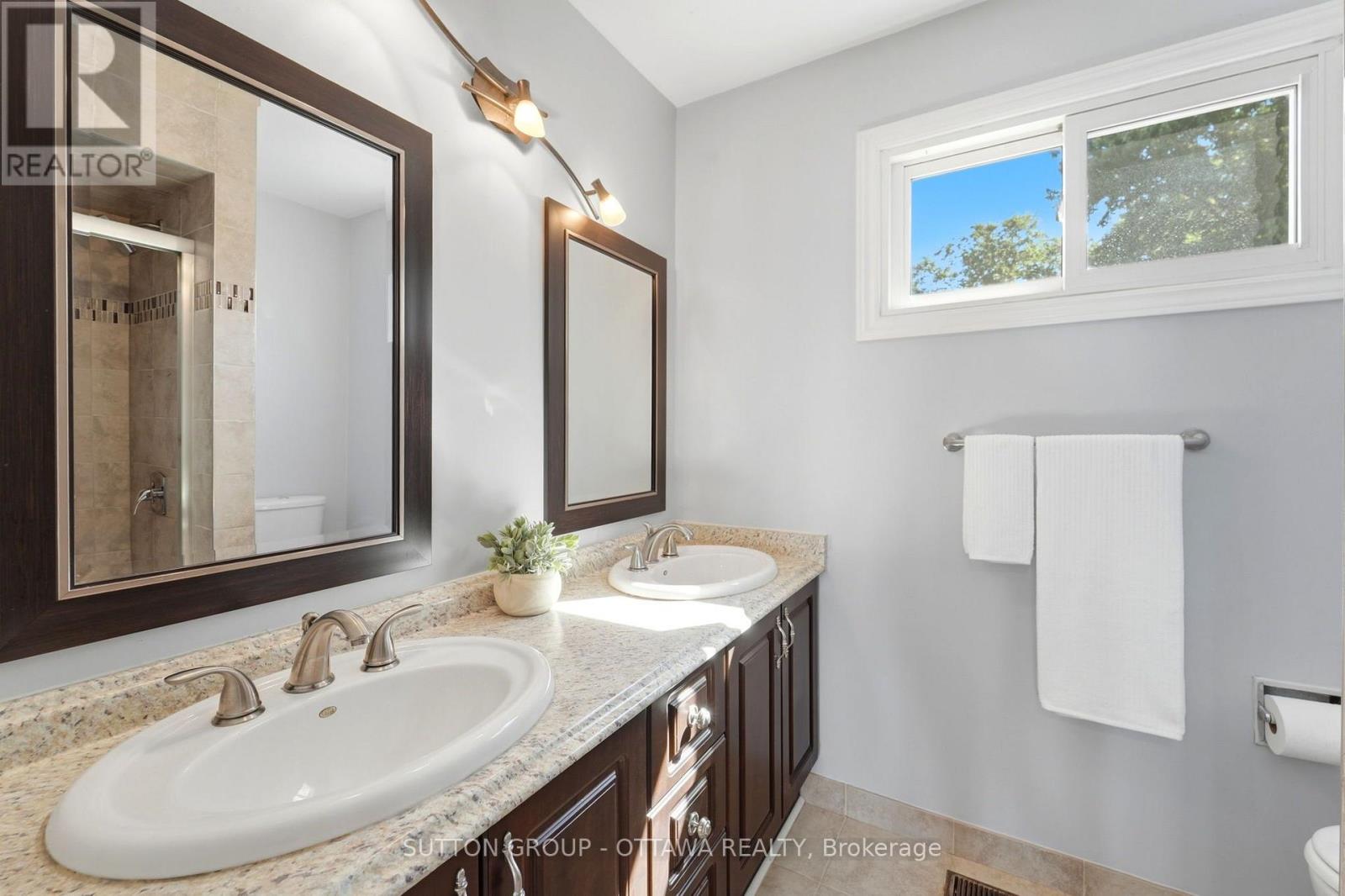 29 Chesswood Court, Ottawa, Ontario K2E 7E3 - Photo 38 - X13634192
