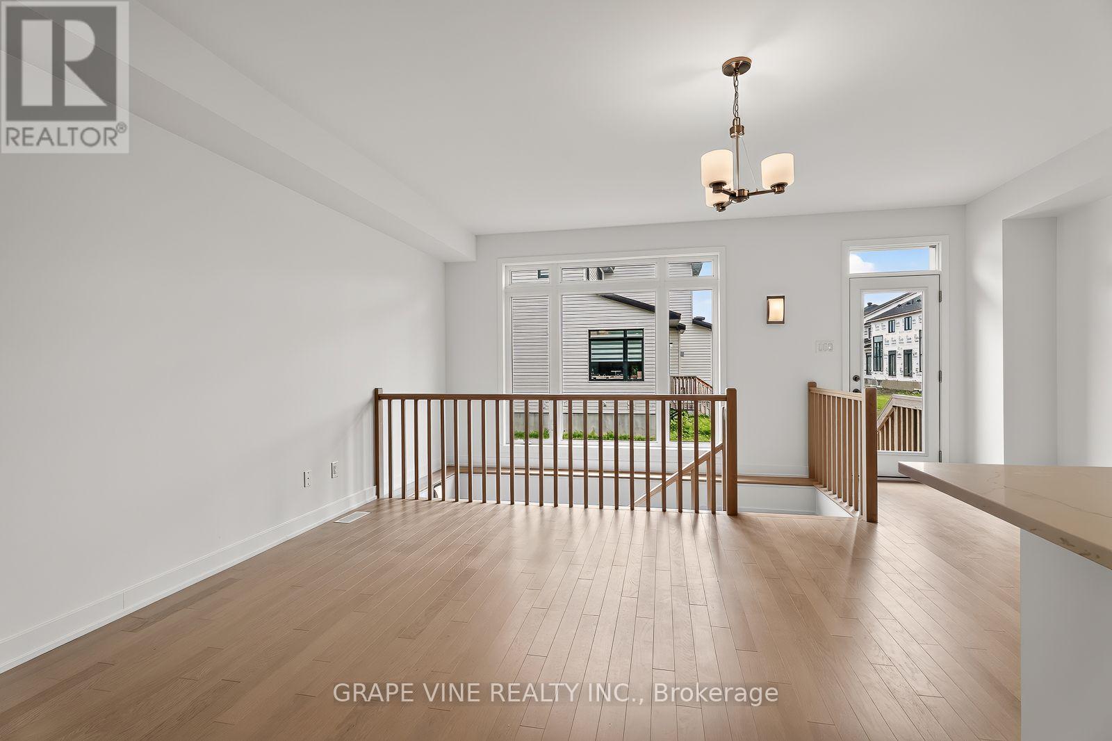 239 Monticello Avenue, Ottawa, Ontario K2S 2R8 - Photo 11 - X13634236