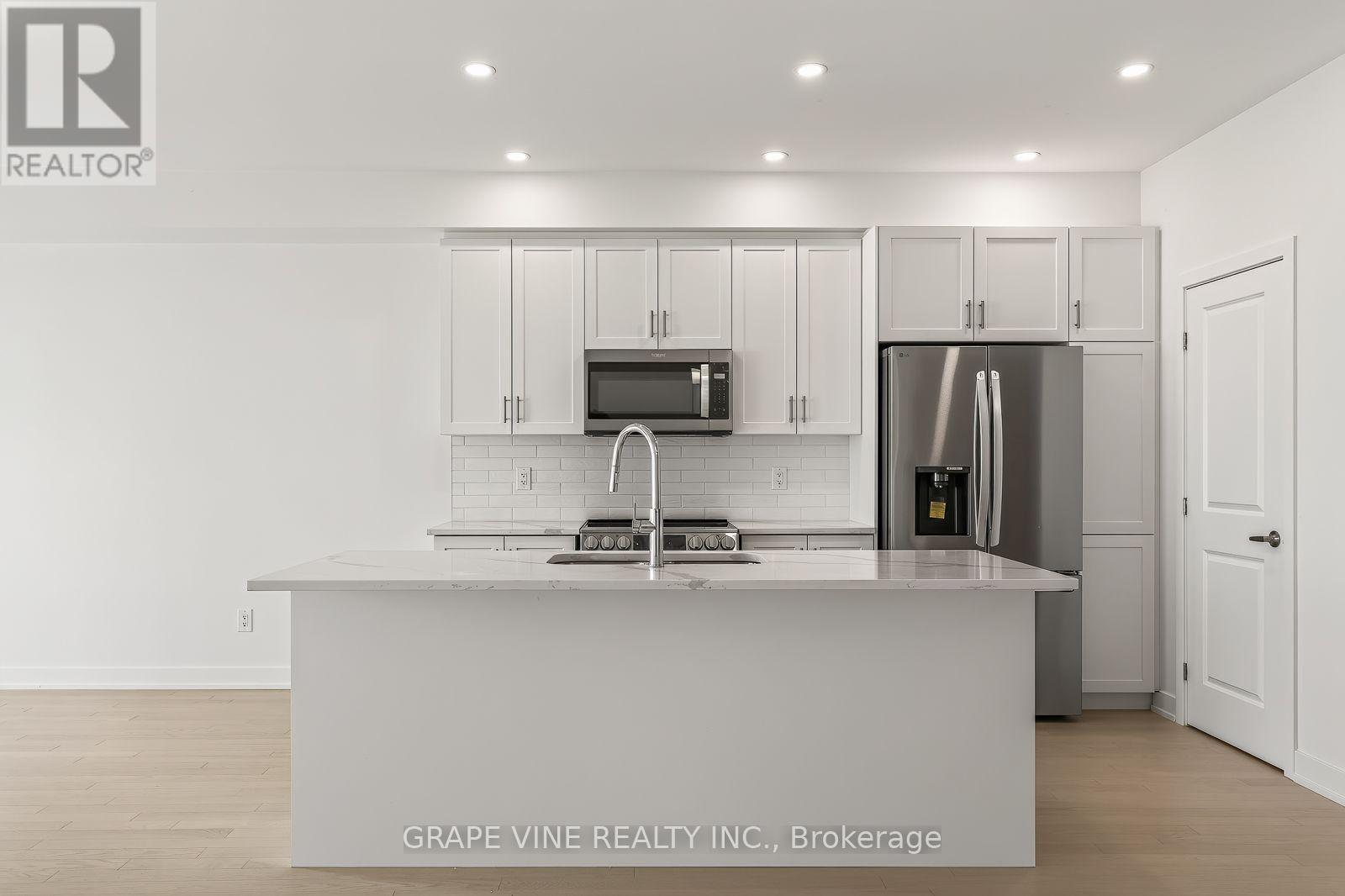 239 Monticello Avenue, Ottawa, Ontario K2S 2R8 - Photo 15 - X13634236