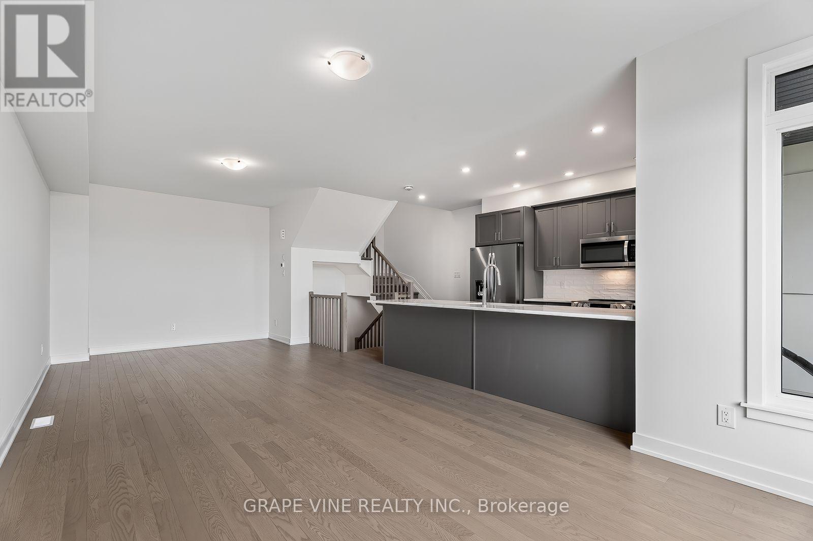 582 Arbia Ridge, Ottawa, Ontario K2S 2S4 - Photo 13 - X13634254