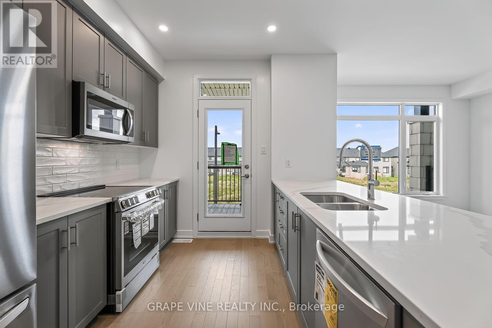 582 Arbia Ridge, Ottawa, Ontario K2S 2S4 - Photo 16 - X13634254