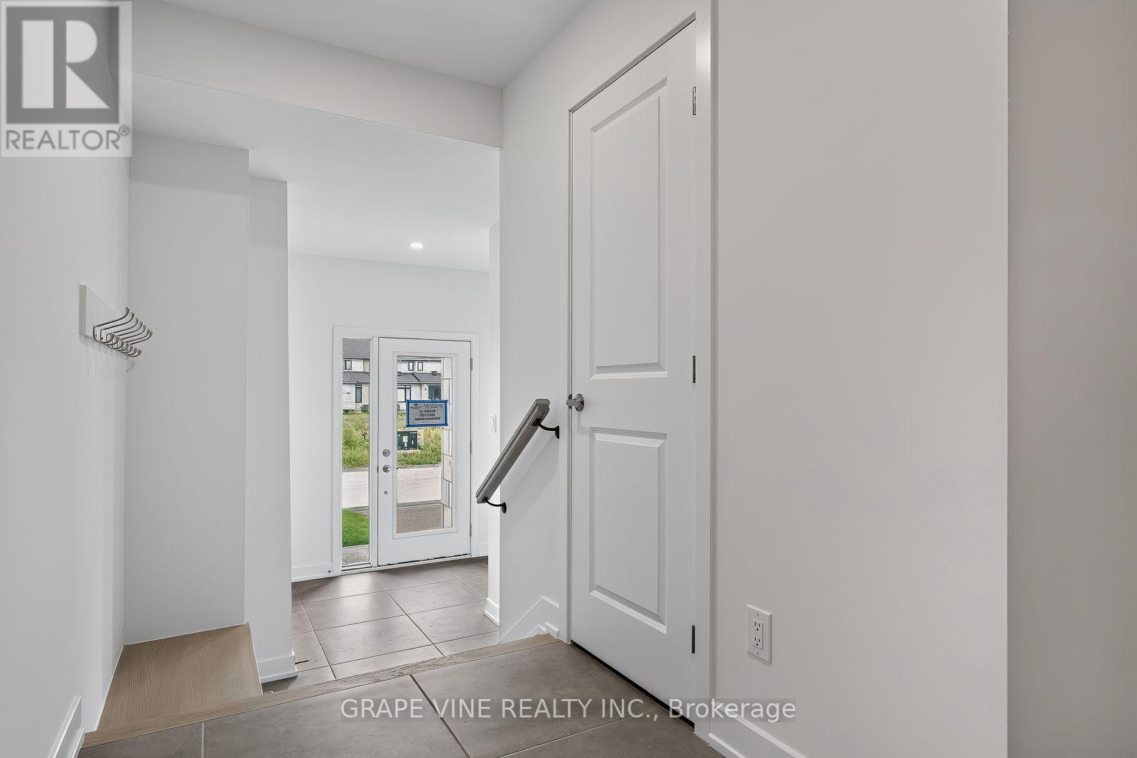 582 Arbia Ridge, Ottawa, Ontario K2S 2S4 - Photo 8 - X13634254