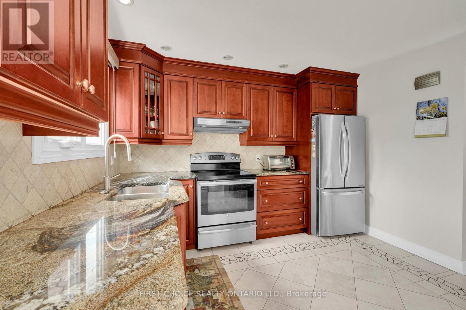 1442 Claymor Avenue, Ottawa, Ontario K2C 1S6 - Photo 14 - X13634356
