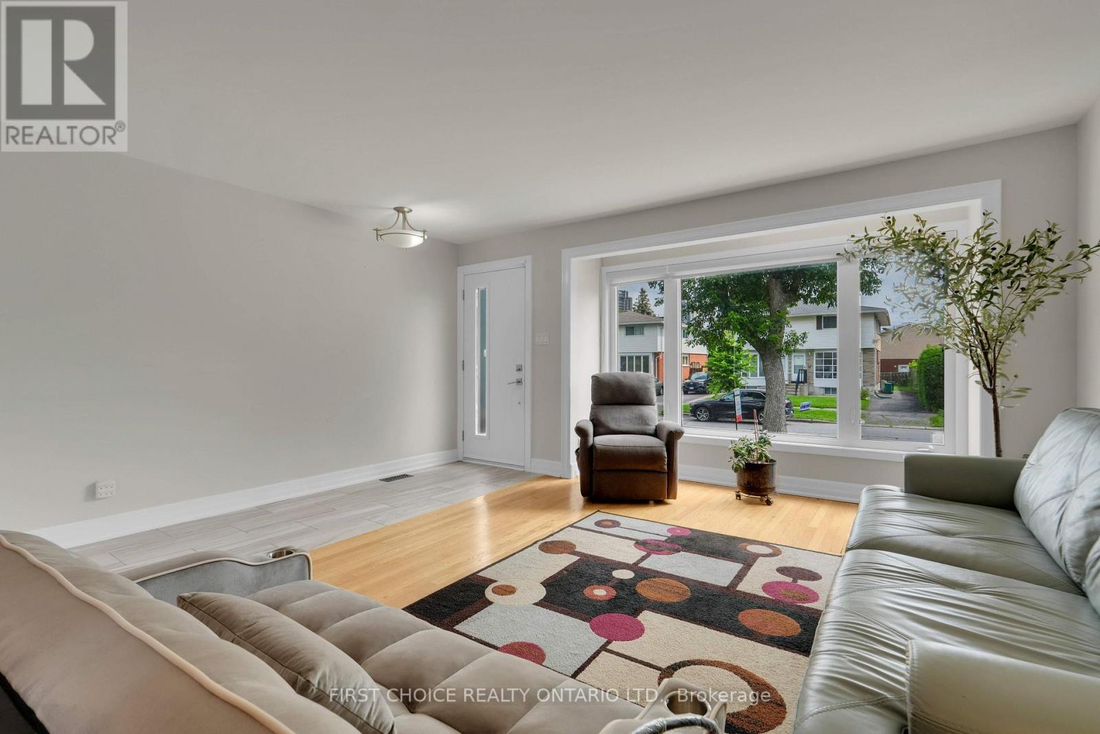 1442 Claymor Avenue, Ottawa, Ontario K2C 1S6 - Photo 6 - X13634356