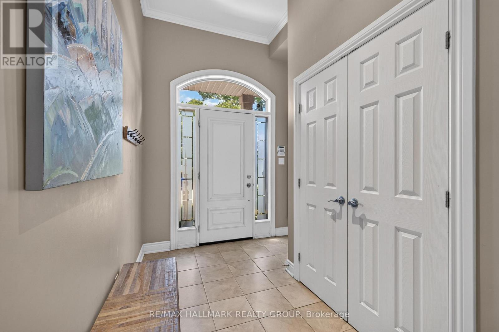 856 Norton Avenue, Ottawa, Ontario K2B 5P6 - Photo 2 - X13634502