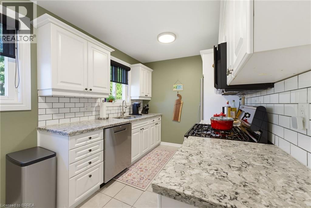 93 Winding Way, Brantford, Ontario  N3R 6A4 - Photo 8 - 40851451