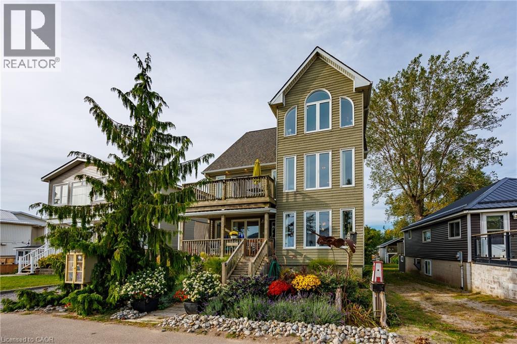 26 ERIE Boulevard, Long Point, Ontario