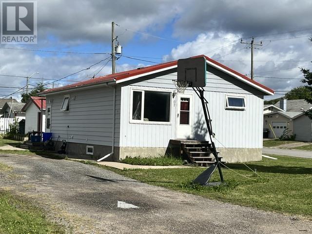67 Detta Road, Balmertown, Ontario