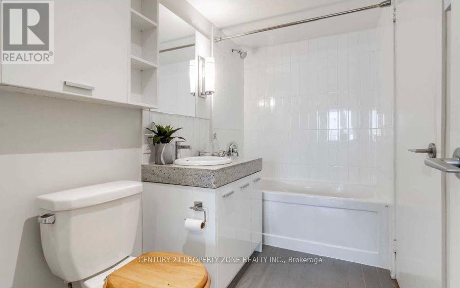 303 - 33 Singer Court, Toronto, Ontario  M2K 0B4 - Photo 11 - C13468076