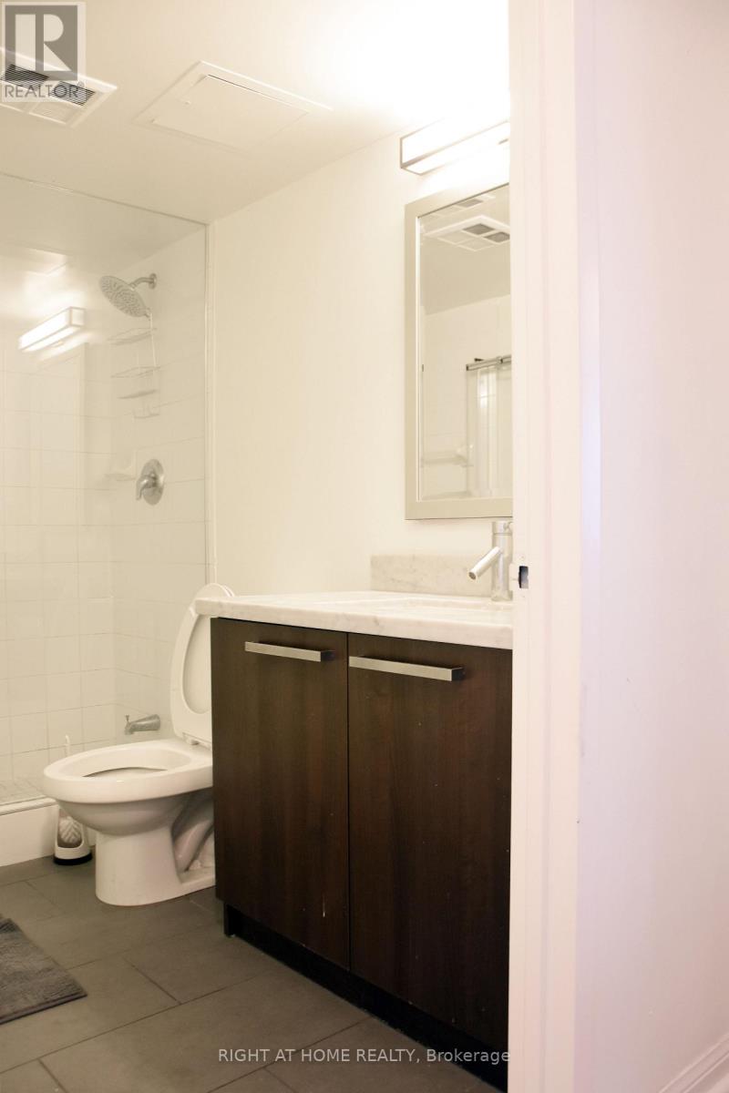 514 - 11 St Joseph Street, Toronto, Ontario  M4Y 3G4 - Photo 8 - C13634180