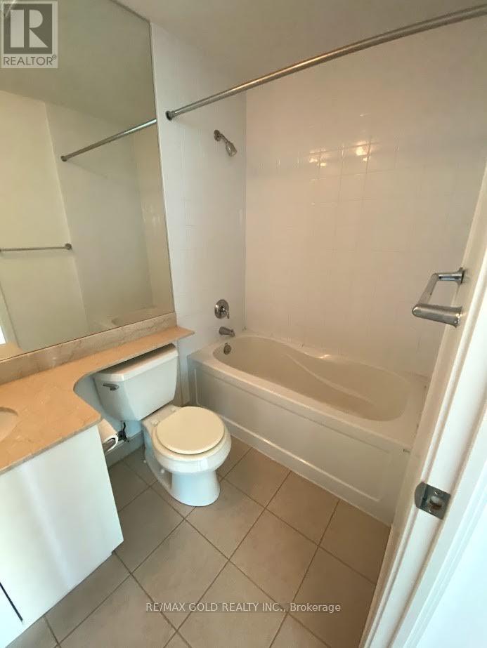3201 - 215 Fort York Boulevard, Toronto, Ontario  M5V 4A2 - Photo 9 - C13634248