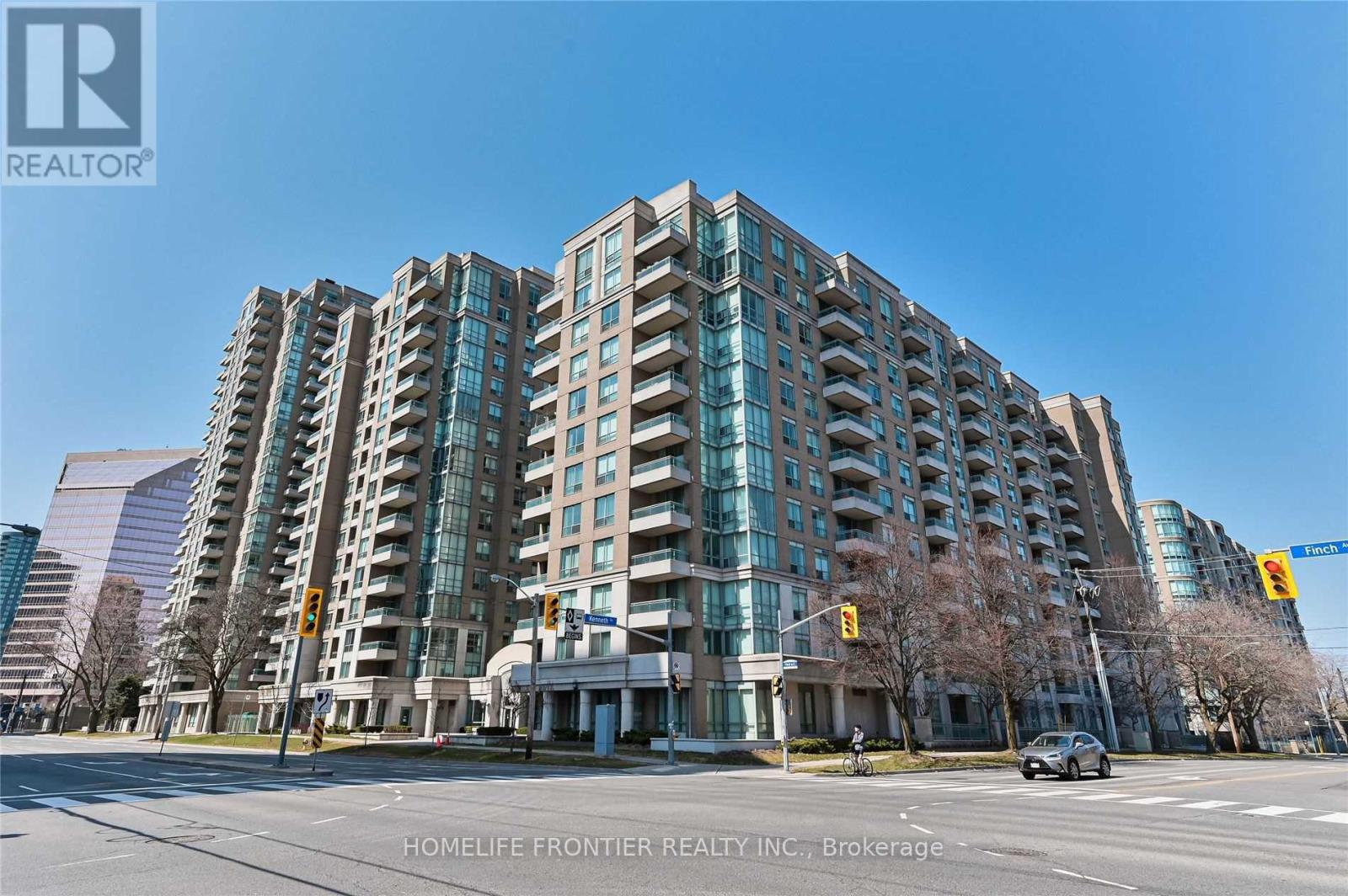 1008 - 29 Pemberton Avenue, Toronto, Ontario M2M 4L5 - Photo 1 - C13634566