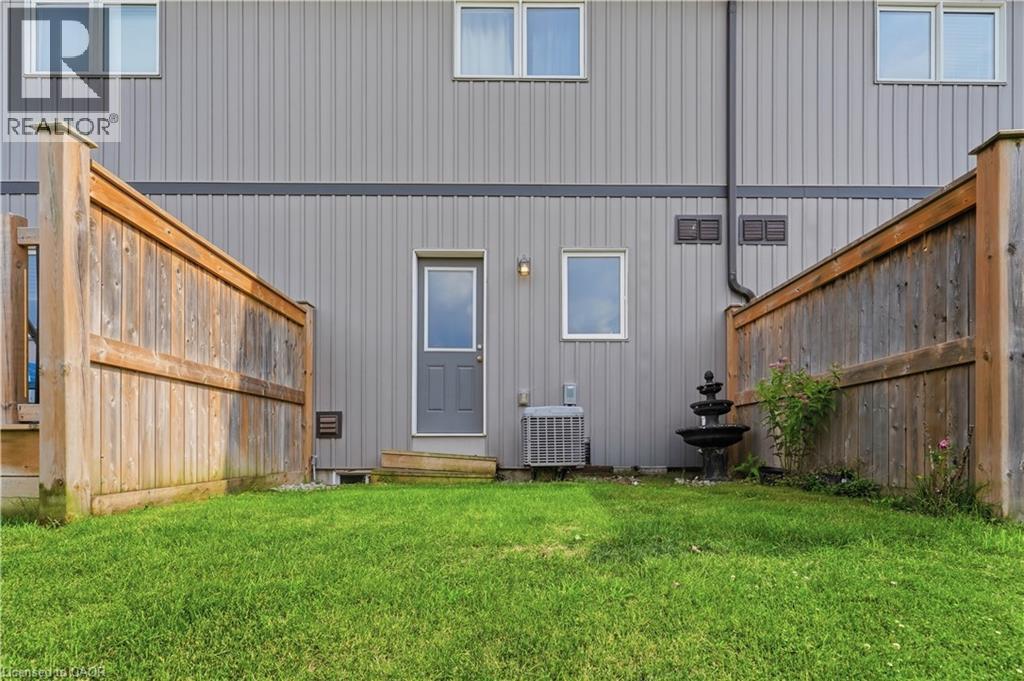 7768 Ascot Circle Unit# 5, Niagara Falls, Ontario  L2H 3P9 - Photo 23 - 40853112