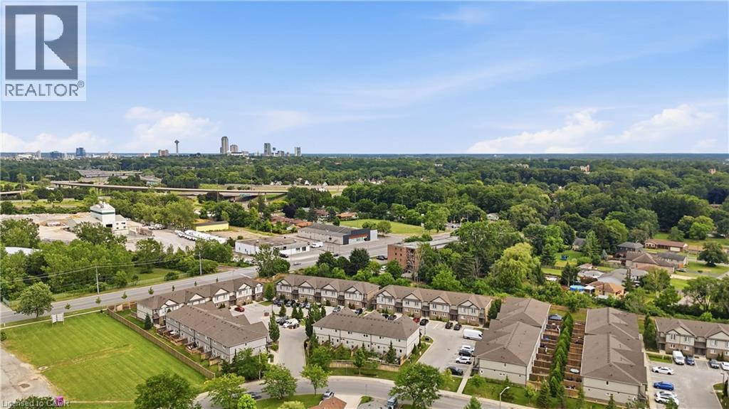 7768 Ascot Circle Unit# 5, Niagara Falls, Ontario  L2H 3P9 - Photo 28 - 40853112
