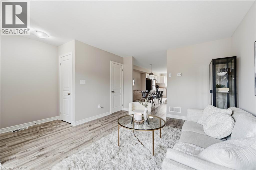 7768 Ascot Circle Unit# 5, Niagara Falls, Ontario  L2H 3P9 - Photo 5 - 40853112