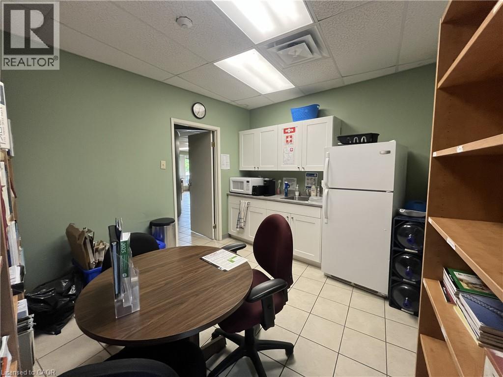 300 Victoria Street N Unit# 8, Kitchener, Ontario  N2H 6R9 - Photo 12 - 40853109