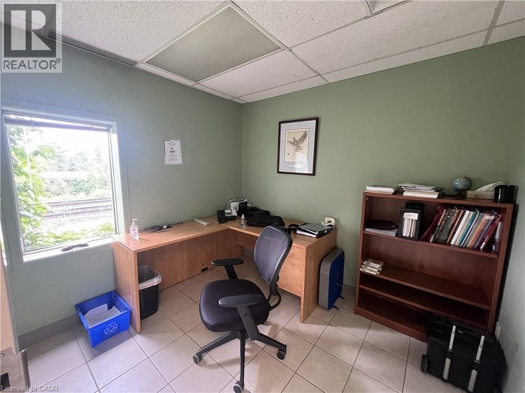 300 Victoria Street N Unit# 8, Kitchener, Ontario  N2H 6R9 - Photo 3 - 40853109