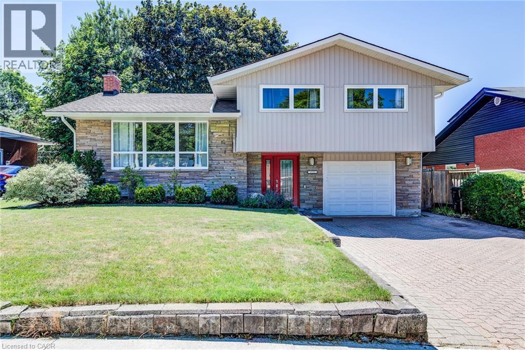 215 WINFIELD Avenue, Waterloo, Ontario