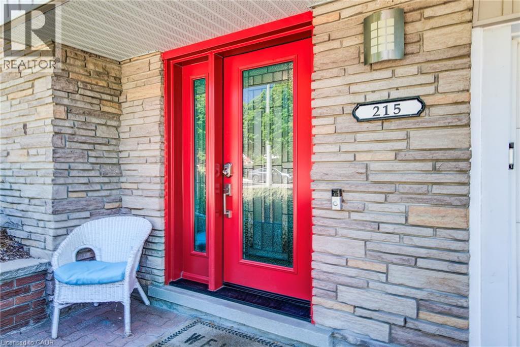 215 Winfield Avenue, Waterloo, Ontario  N2J 3M8 - Photo 3 - 40853084