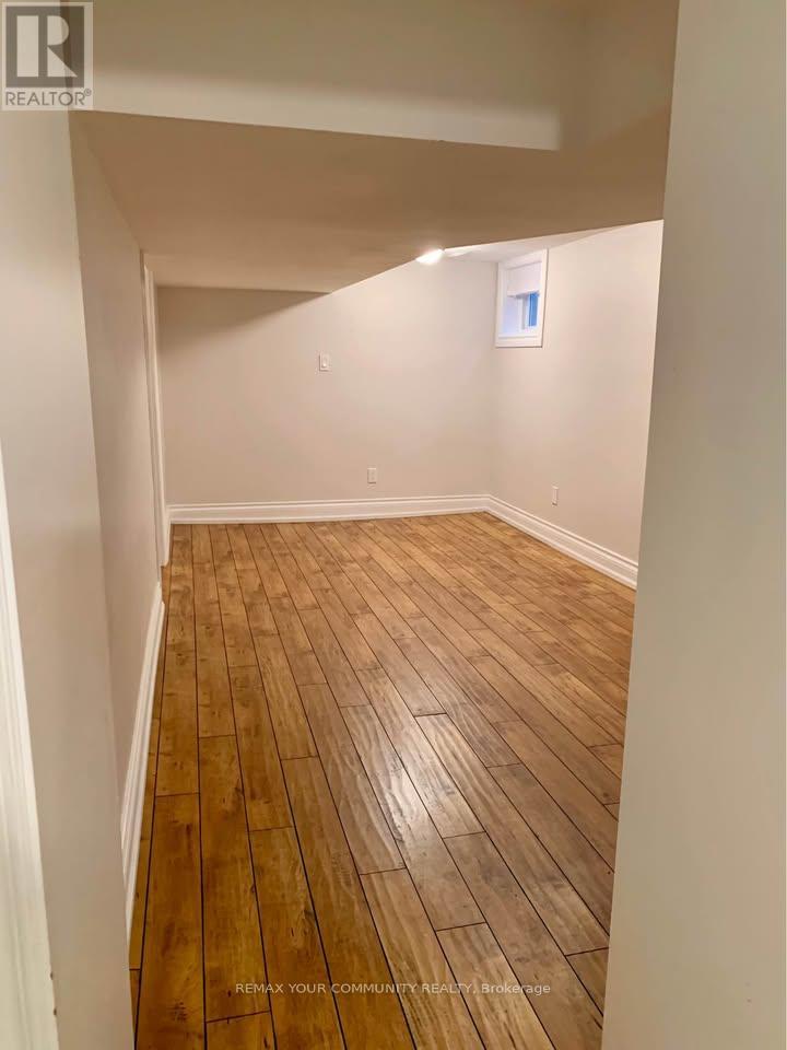 Lower - 16 Coxwell Boulevard, Toronto, Ontario  M4C 3G7 - Photo 4 - E13634170
