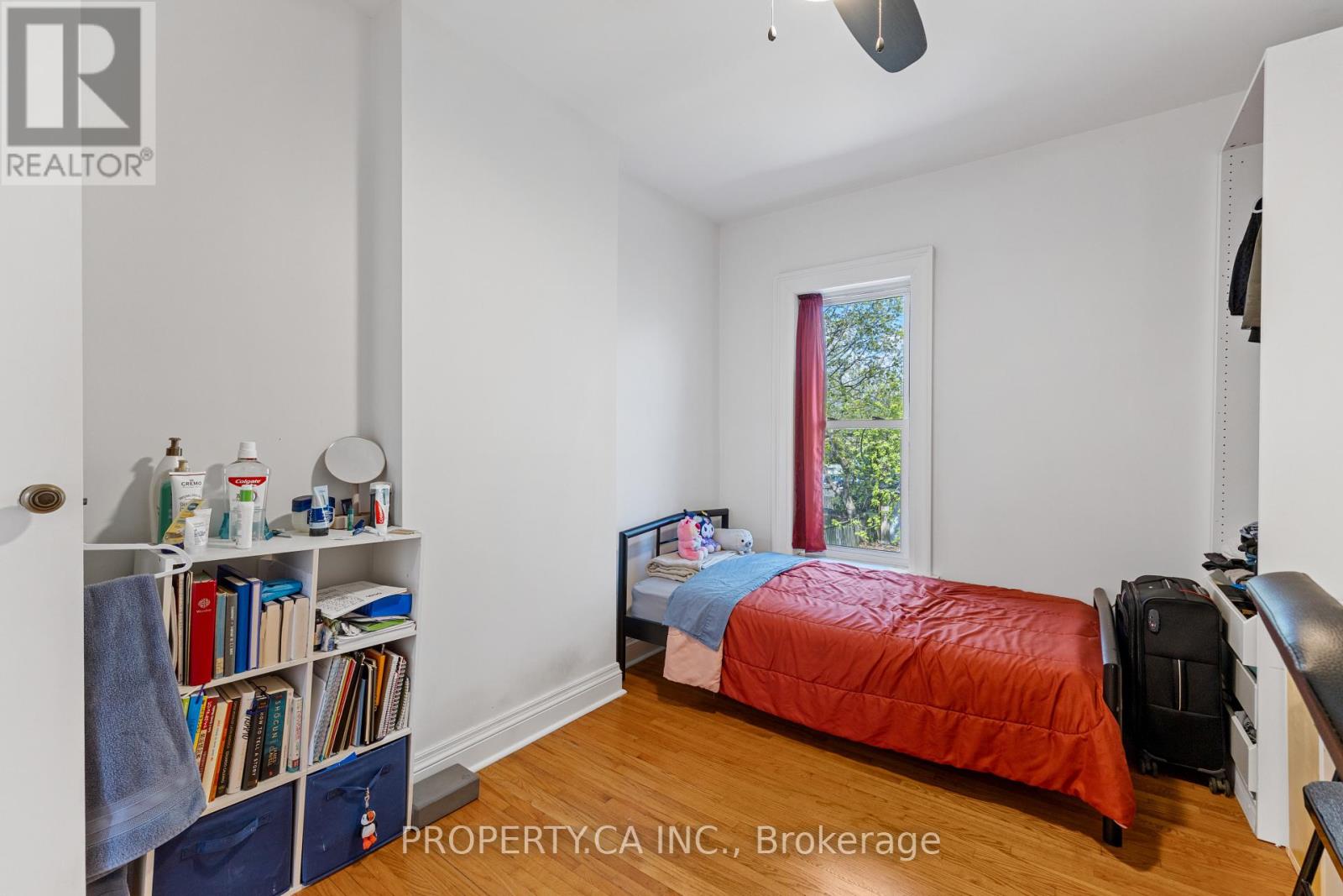 126 Stephenson Avenue, Toronto, Ontario  M4C 1G4 - Photo 14 - E13634196