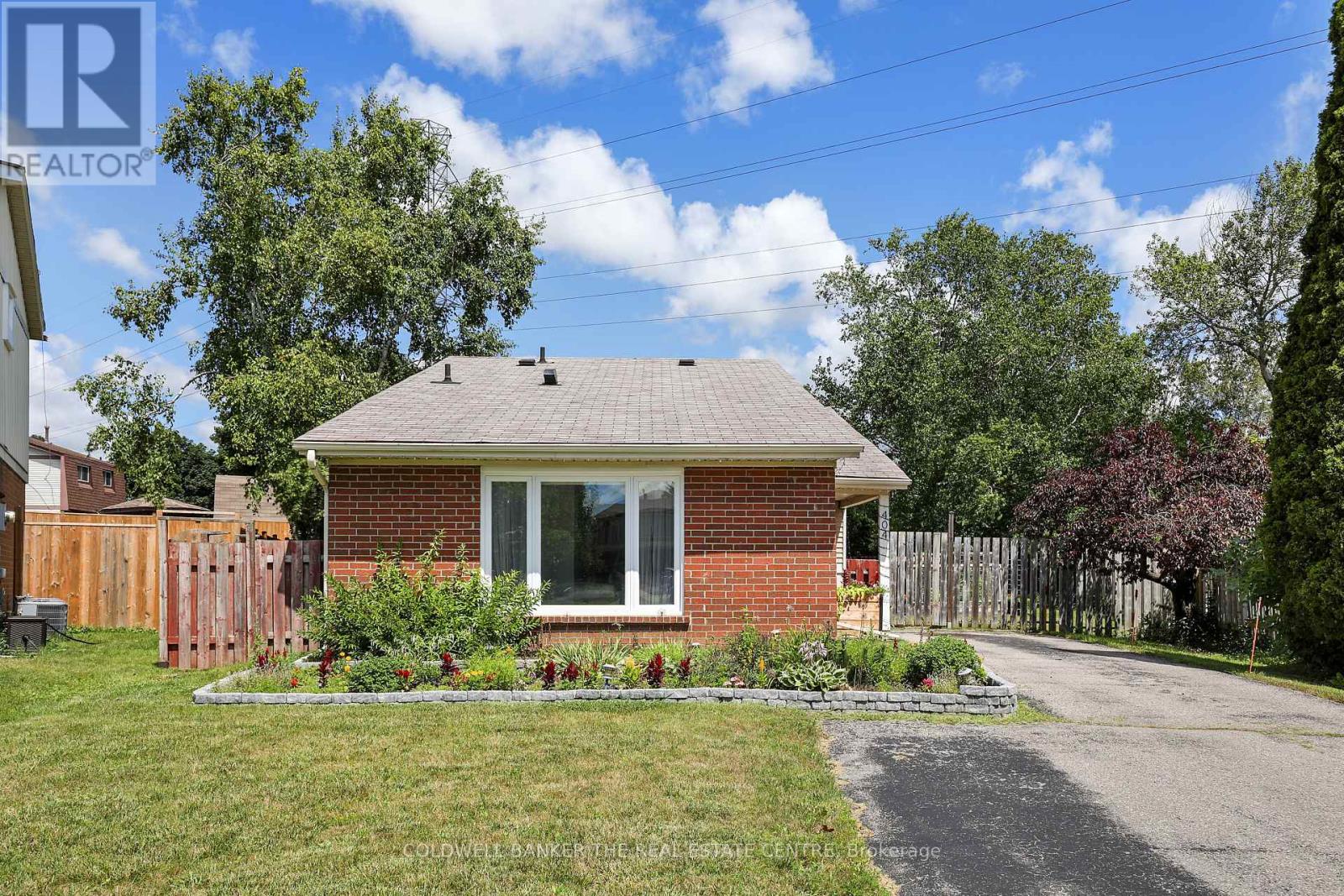 404 BURNLEY COURT, Oshawa, Ontario