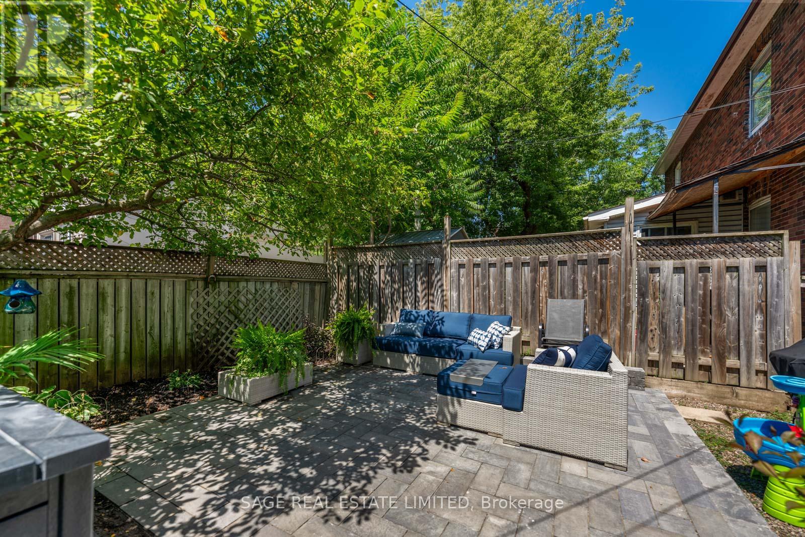 1084 Pape Avenue, Toronto, Ontario  M4K 3W5 - Photo 29 - E13634232