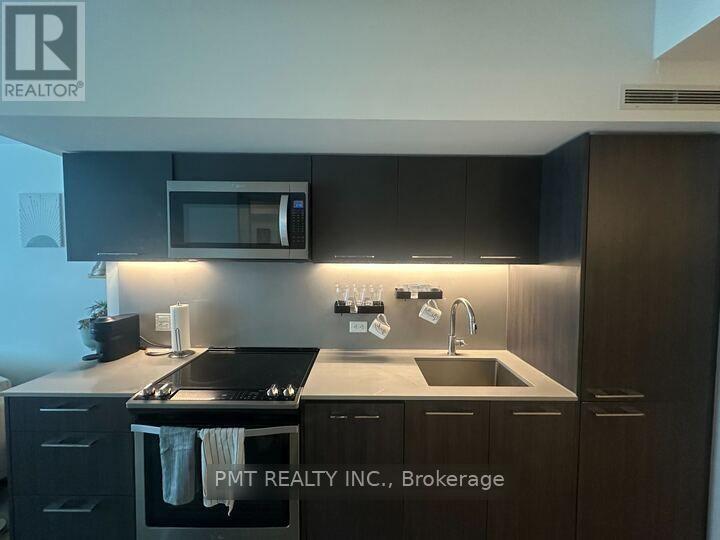 709 - 30 Baseball Place, Toronto, Ontario  M4M 0E8 - Photo 4 - E13634282