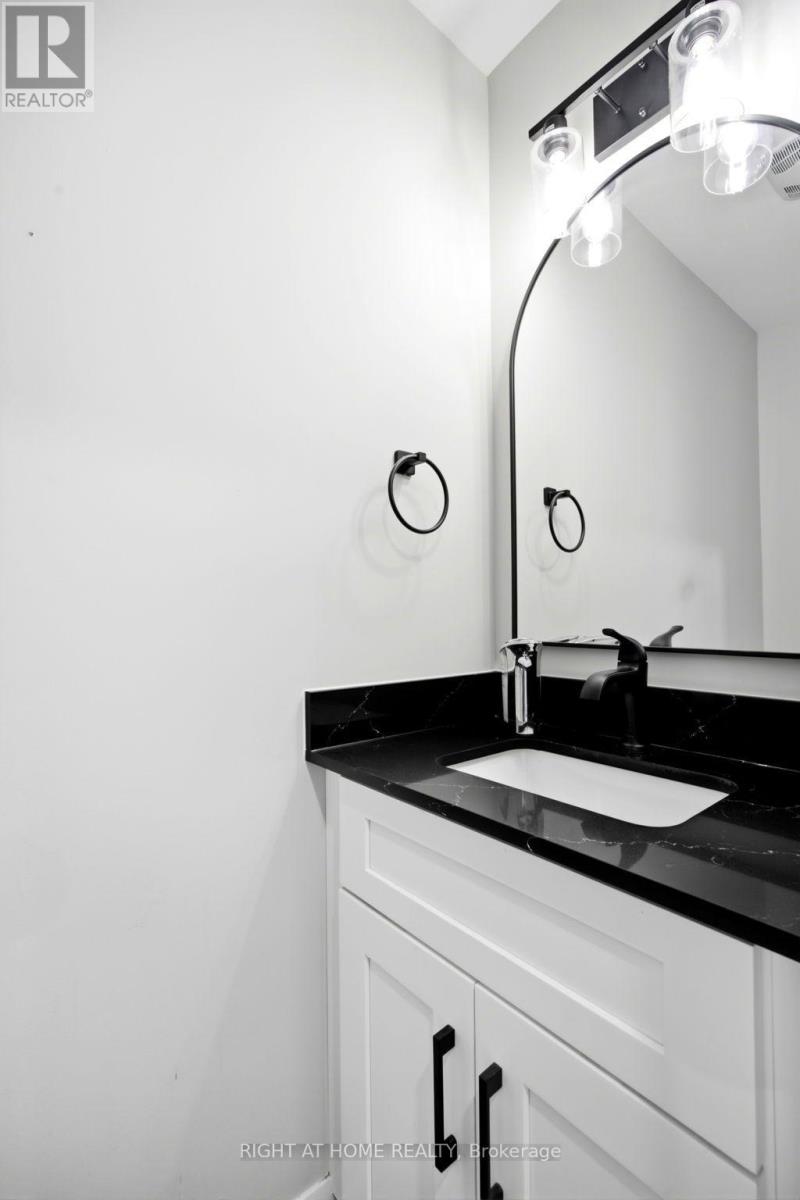 560 Tennyson Avenue, Oshawa, Ontario  L1H 3J8 - Photo 21 - E13634344