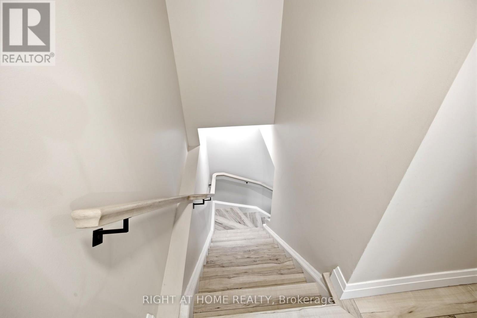 560 Tennyson Avenue, Oshawa, Ontario  L1H 3J8 - Photo 23 - E13634344