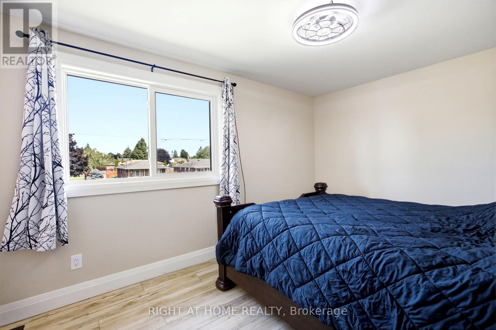 560 Tennyson Avenue, Oshawa, Ontario  L1H 3J8 - Photo 26 - E13634344