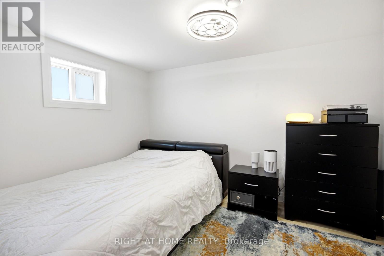 560 Tennyson Avenue, Oshawa, Ontario  L1H 3J8 - Photo 41 - E13634344