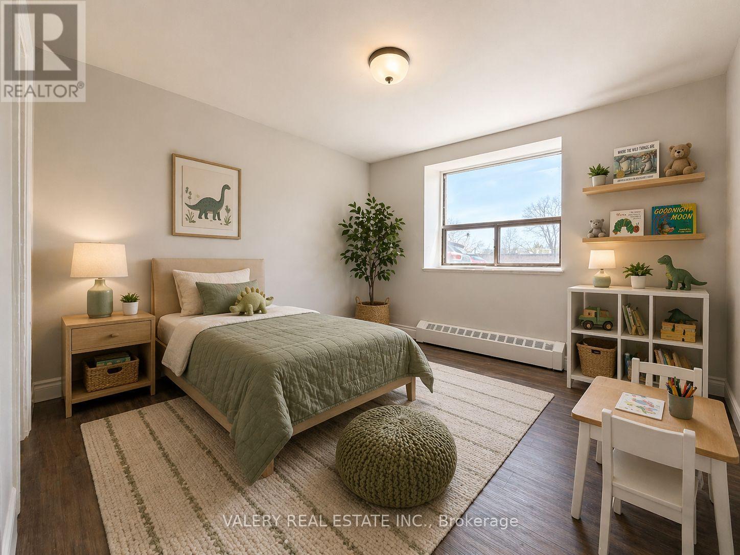 108 - 11 Glenburn Avenue, Toronto, Ontario  M4B 2X1 - Photo 6 - E13634358