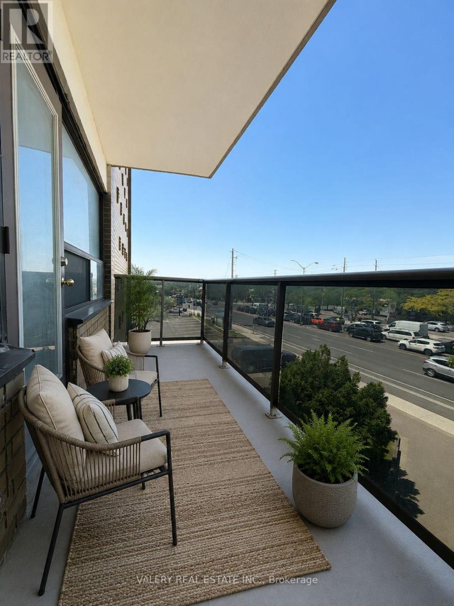 301 - 1725 Lawrence Avenue E, Toronto, Ontario  M1R 2X7 - Photo 7 - E13634372
