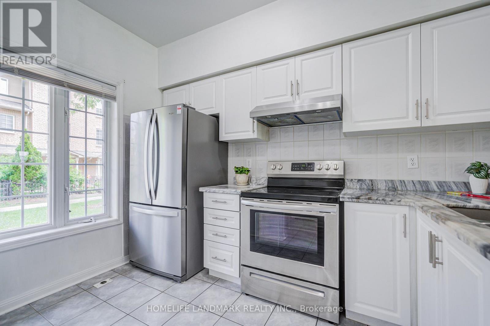 6 - 10 St Moritz Way, Markham, Ontario  L3R 4G4 - Photo 5 - N13440986