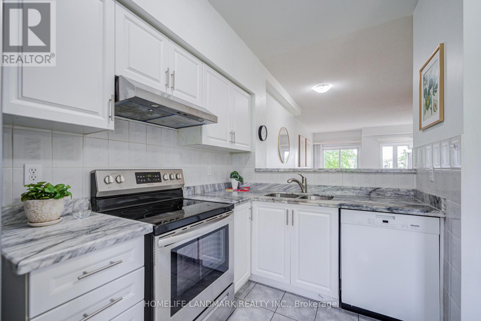 6 - 10 St Moritz Way, Markham, Ontario  L3R 4G4 - Photo 6 - N13440986