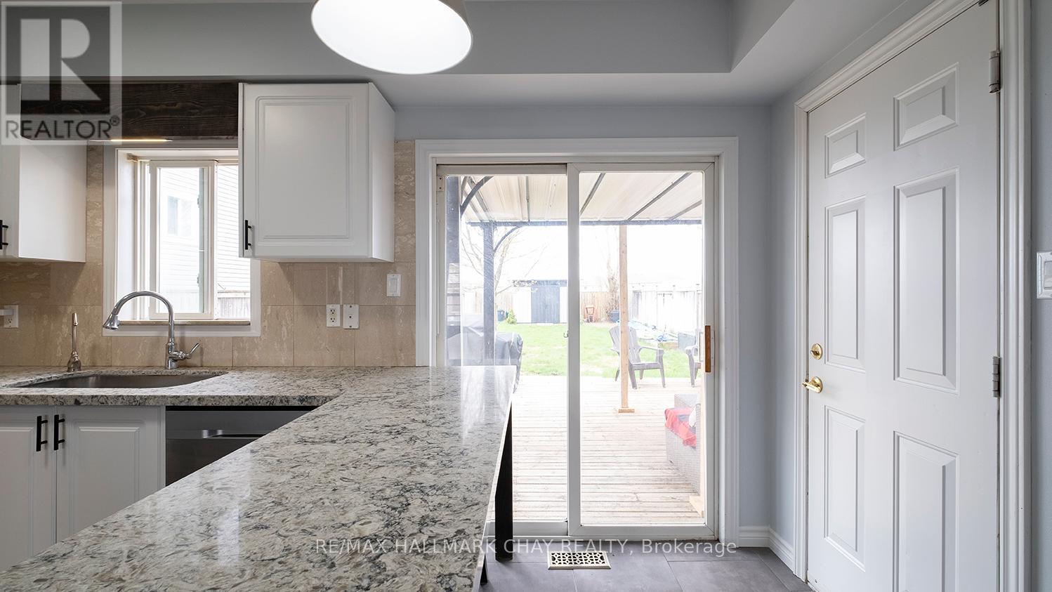 154 Maplewood Drive, Essa, Ontario  L0M 1B4 - Photo 13 - N13566778