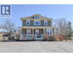 98 Saint-Pierre Ouest Boulevard, caraquet, New Brunswick
