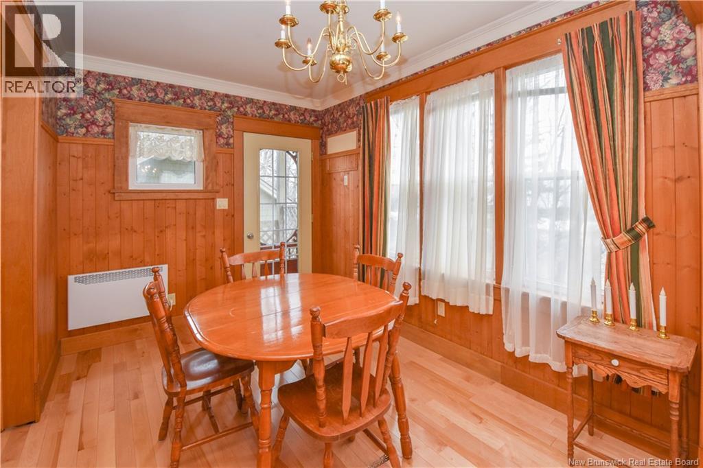 98 Saint-Pierre Ouest Boulevard, Caraquet, New Brunswick  E1W 1B6 - Photo 6 - NB145283
