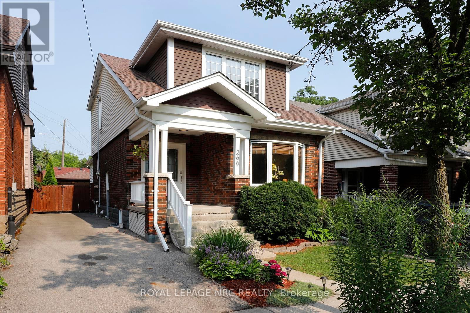 266 London Street S, Hamilton, Ontario  L8K 2H2 - Photo 2 - X13612868