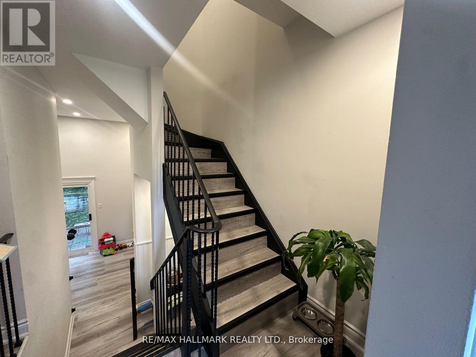 108 - 51 Paulander Drive, Kitchener, Ontario  N2M 5E5 - Photo 2 - X13574446